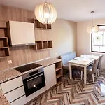Bright 1Bdr Apartment With A Balcony