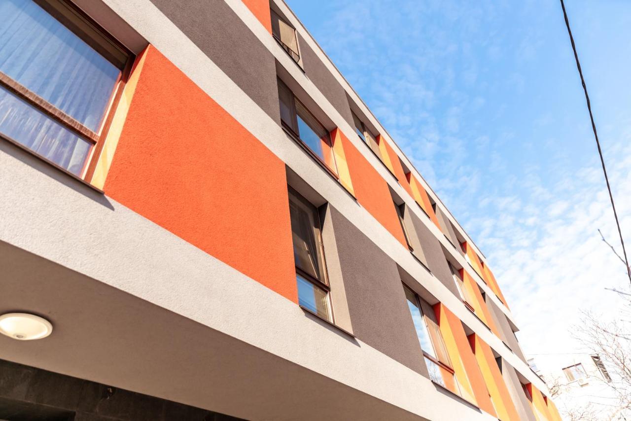 Bright 1bdr With A Balcony Apartament Sofia